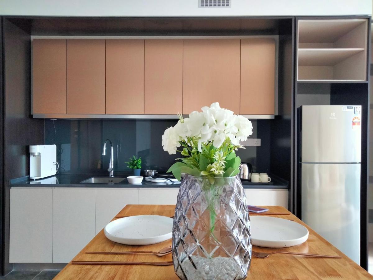 Scarletz Suites Klcc I Homebrickz Κουάλα Λουμπούρ Εξωτερικό φωτογραφία