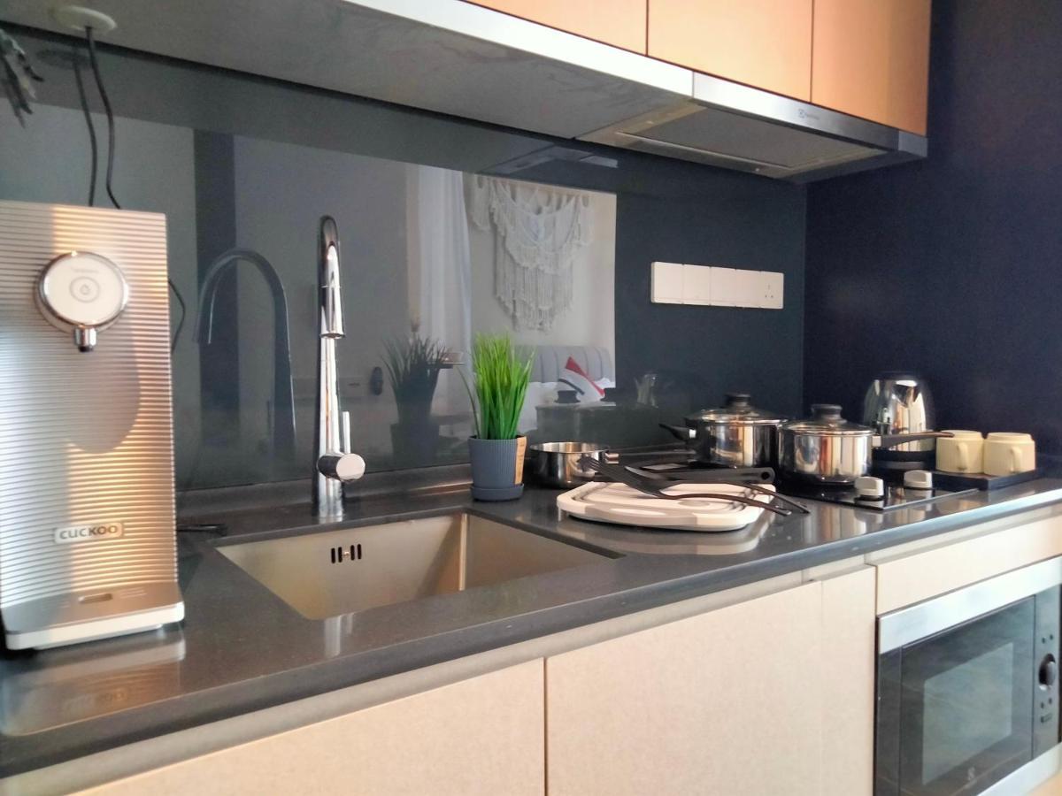 Scarletz Suites Klcc I Homebrickz Κουάλα Λουμπούρ Εξωτερικό φωτογραφία